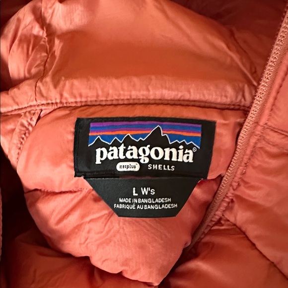 NWOT Patagonia Women's Orange Hooded Puffer Jacket - Picture 4 of 4